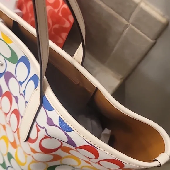 Coach Rainbow Bag, New with Tags - Picture 15 of 16